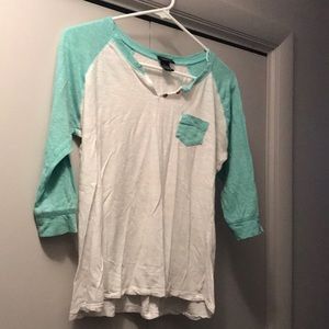 3/4 Sleeve Shirt